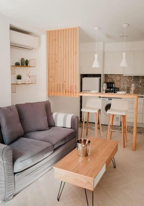 Compleet En Modern Appartement In Het Authentieke Stadshart Villajoyosa Exterior photo
